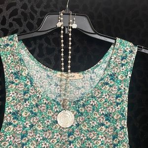 premier shell necklace and earrings set